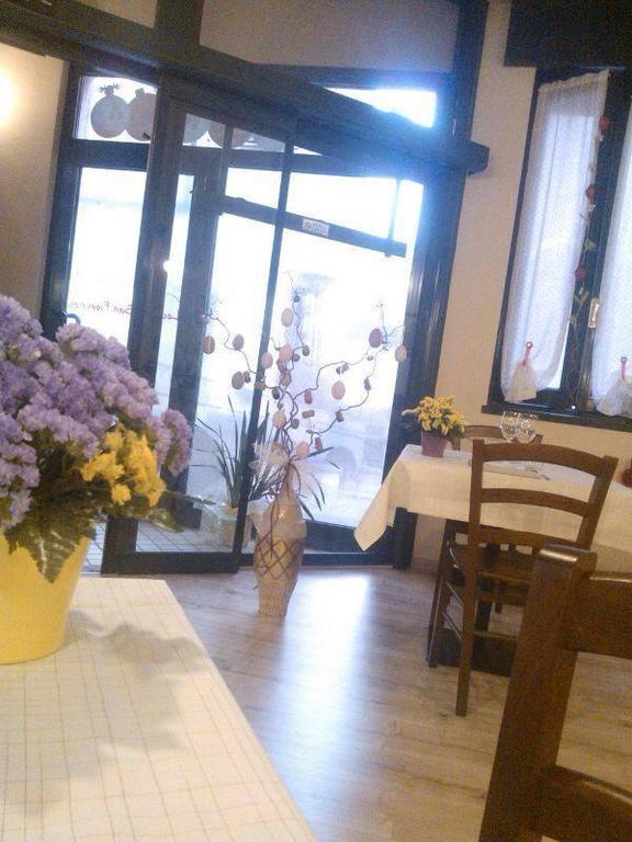 Locanda San Fiorenzo Fiorenzuola d'Arda Luaran gambar