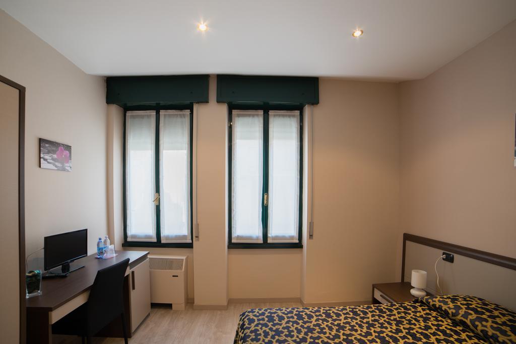Locanda San Fiorenzo Fiorenzuola d'Arda Luaran gambar
