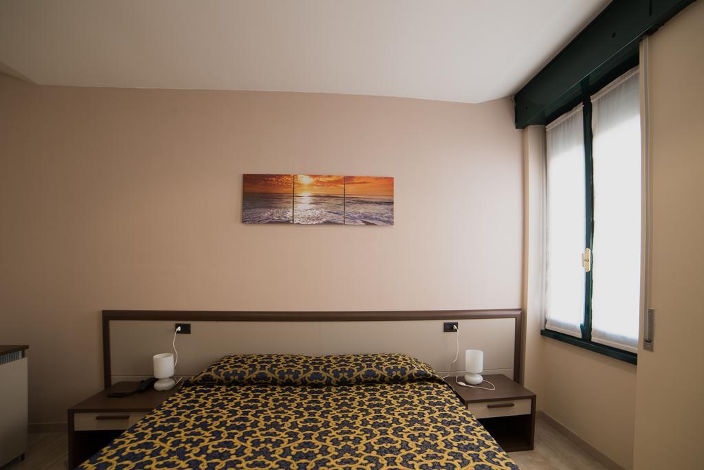 Locanda San Fiorenzo Fiorenzuola d'Arda Bilik gambar