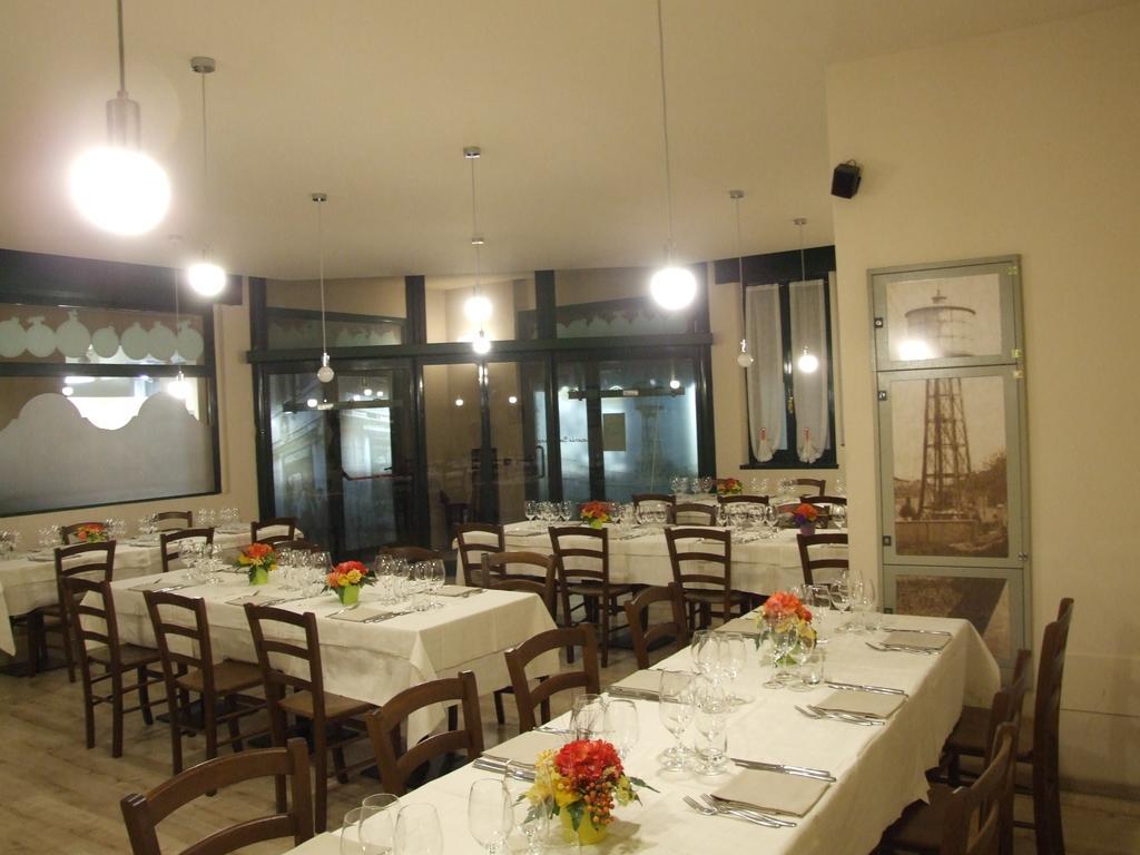 Locanda San Fiorenzo Fiorenzuola d'Arda Luaran gambar