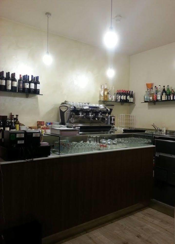Locanda San Fiorenzo Fiorenzuola d'Arda Luaran gambar
