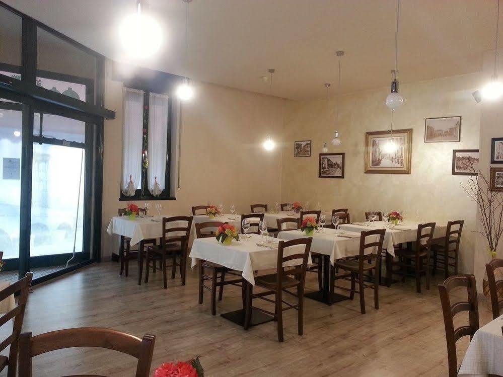 Locanda San Fiorenzo Fiorenzuola d'Arda Luaran gambar