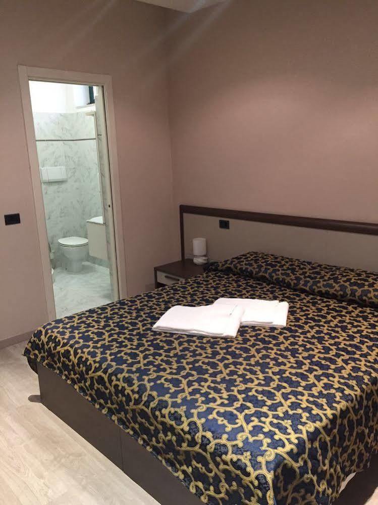 Locanda San Fiorenzo Fiorenzuola d'Arda Luaran gambar